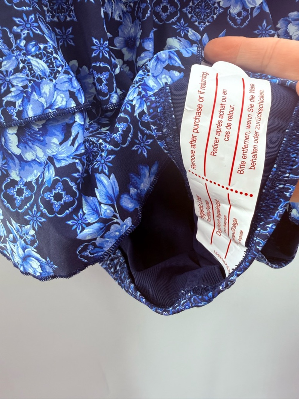 NWT Lands End Smoothing Control Ruffle Fauxkini 1 Piece Swimsuit Navy Floral 8L - Picture 8 of 15